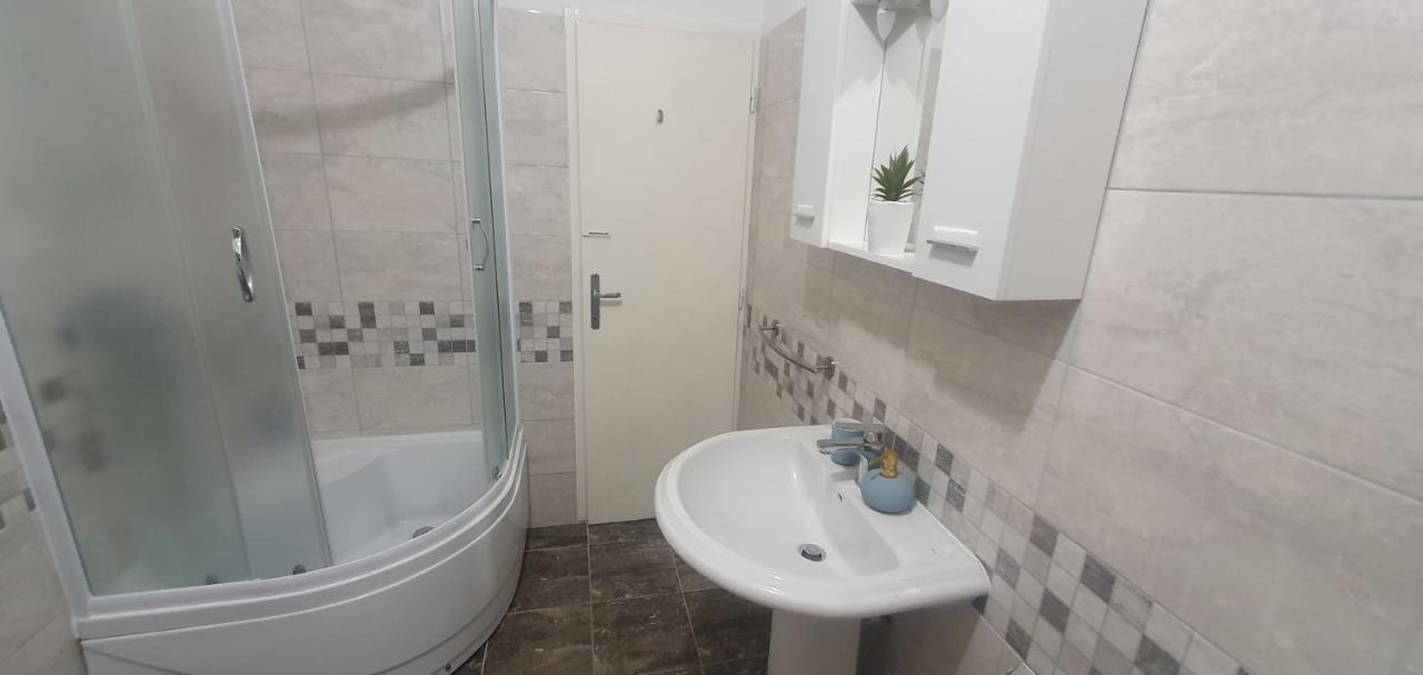Apartmani Matea Trogir Eksteriør billede